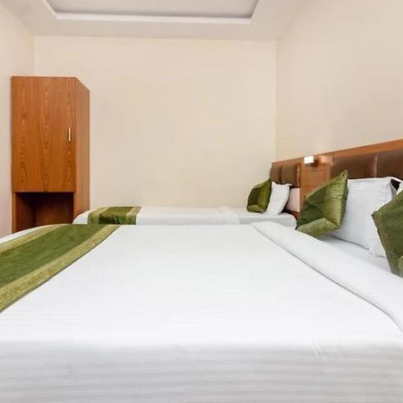 Hotel Volga Plaza Bombaj Zewnętrze zdjęcie