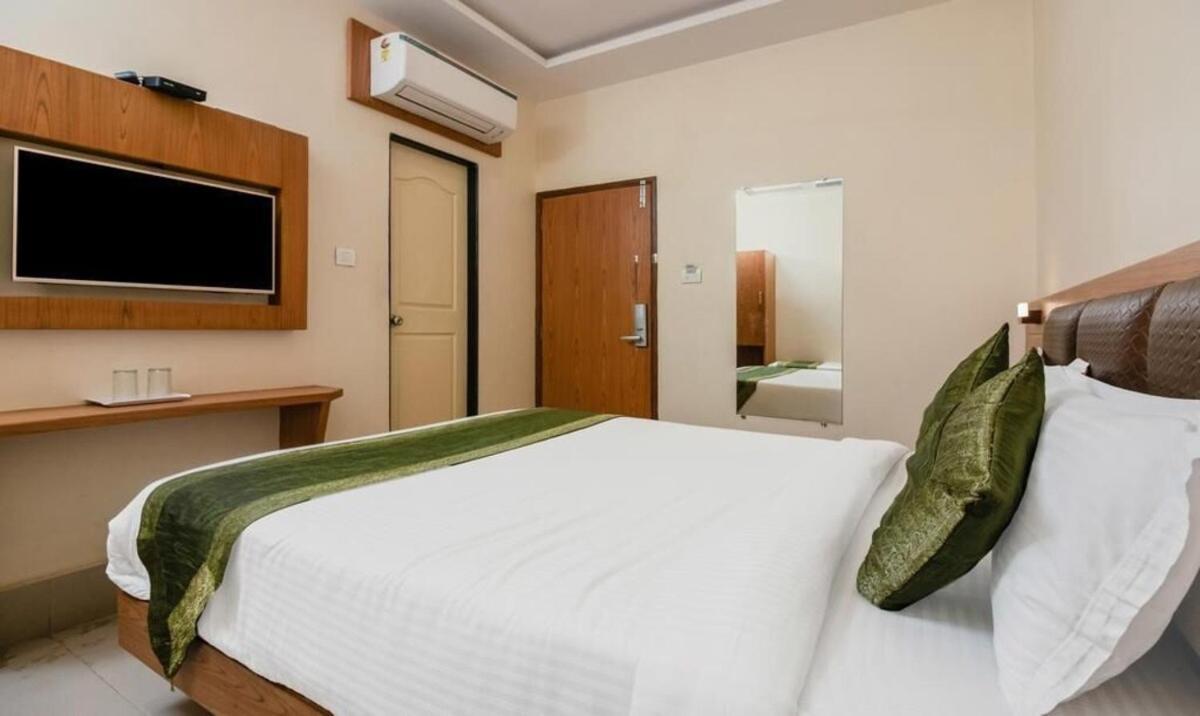 Hotel Volga Plaza Bombaj Zewnętrze zdjęcie