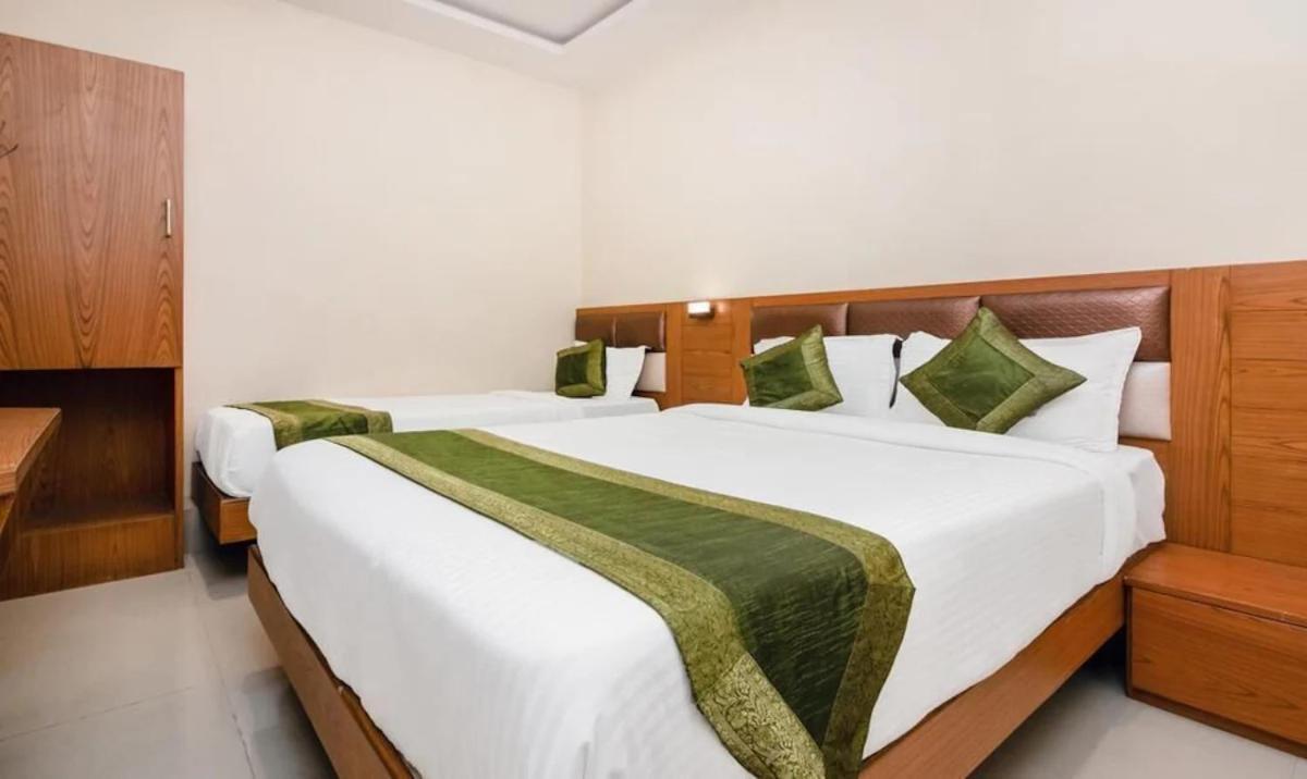 Hotel Volga Plaza Bombaj Zewnętrze zdjęcie